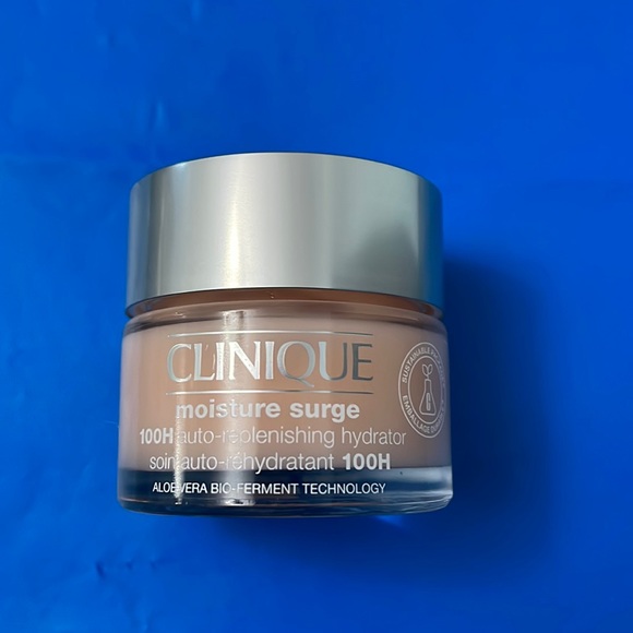 Clinique Moisturize Surge 100H auto replenishing hydrator 🌸NEW - Picture 2 of 5